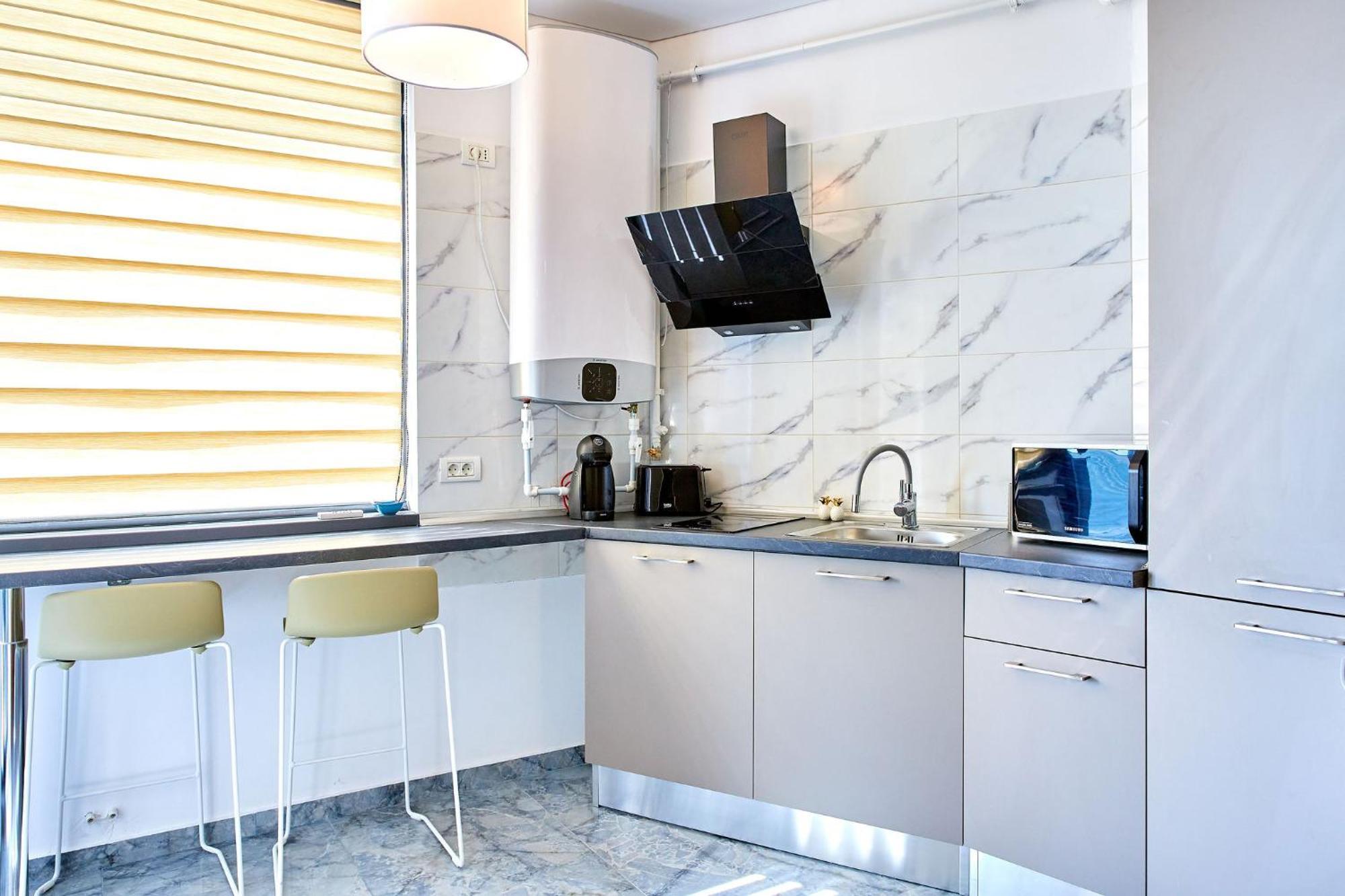 Apartamente By R S Navodari Bagian luar foto